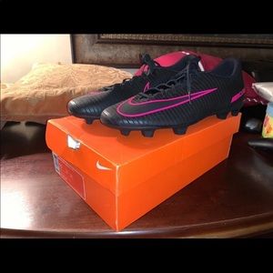 Nike cleats size 11